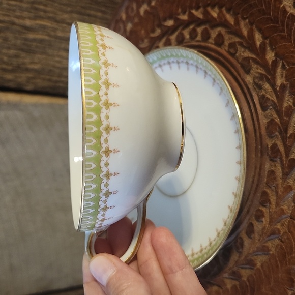 Beautiful Vintage Limoges France tea set highly collectable - Picture 6 of 10